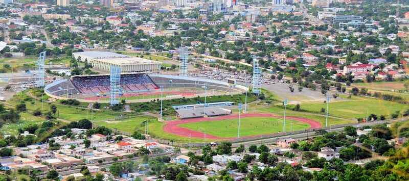 File:QueenTahiraMemorialPark.jpg
